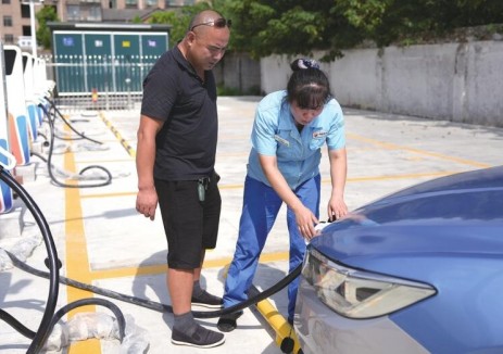 湖南益阳市：加速充电桩建设 为绿色出行赋能续航