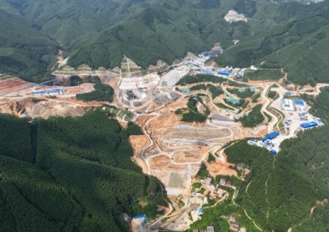 南宁抽蓄电站全部机组转子吊装成功