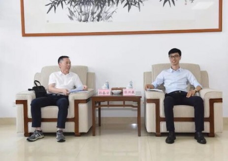 张兴赢会见广西电网有限公司副总经理孙春日一行