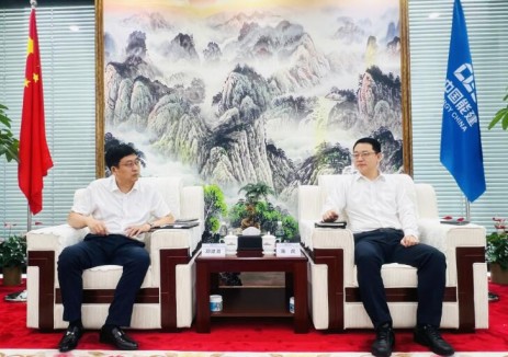 康虎与龙马控股集团有限公司董事长邓建双会谈