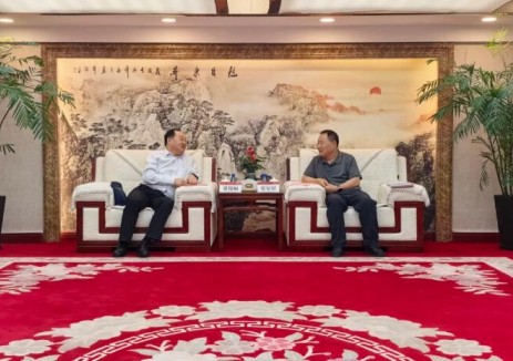 董俊顺与华电新疆发电有限公司党委副书记、总经理常家星座谈