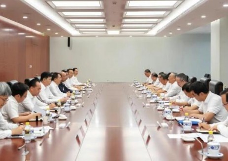 国家能源集团党组书记、董事长邹磊会见中国煤炭地