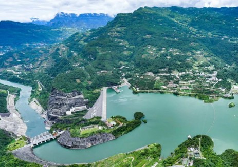 1至7月，湖北能源新能源板块发电量同比增长达48%