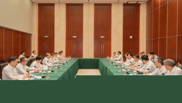 邹磊会见中国能建党委副书记、总经理倪真