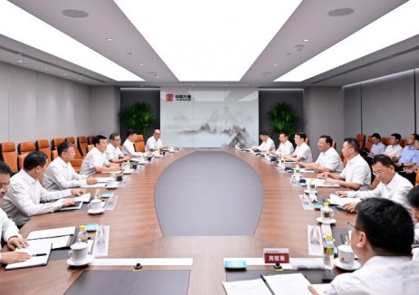 吕军与中国铁建董事长戴和根会谈，围绕海上风电等加强探讨与合作
