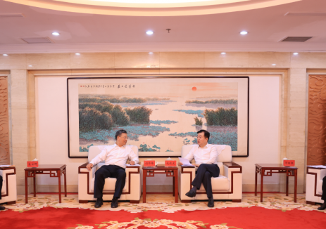闫华锋与保定市委书记党晓龙、市长闫继红会谈