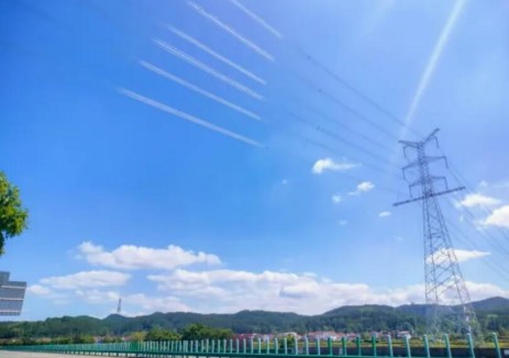 陕西送变电工程有限公司圆满完成汉中750千伏变电站330千伏送出工程跨越十天高速施工任务