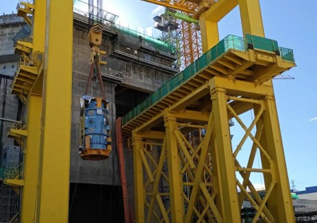 三澳核电2号机组三台主泵电机全部就位