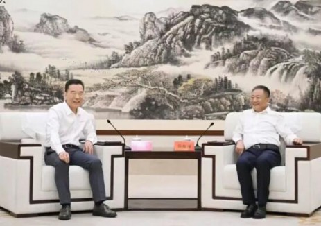 内蒙古自治区党委书记孙绍骋会见明阳集团董事长张传卫