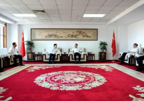 华电辽宁姜青松与特锐德副总裁崔志伟会谈！携手推进绿色低碳能源项目落地