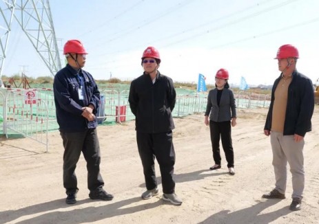 白文光到乌拉山500千伏输变电工程项目部慰问指导工作