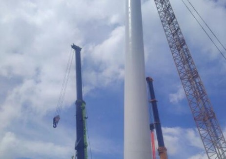 貴州修文縣高倉風電場87.5MW風電項目首套<em>塔筒</em>順利吊裝