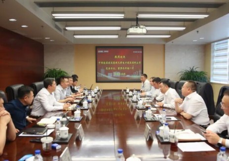 倪海与中国能建天津电建党委书记、董事长许栋座谈交流