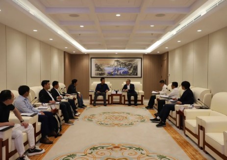 李远飞会见老挝SMG集团总经理维塔通