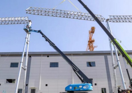 津南500千伏變電站<em>新建</em>工程完成500千伏構架吊裝工作