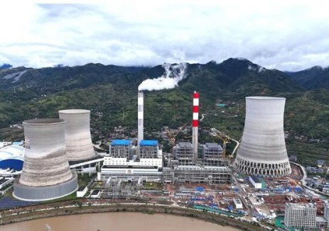 <em>西北</em>電建三公司承建的商洛二期2×660MW超超臨界空冷燃煤3#發(fā)電機組定子順利吊裝就位