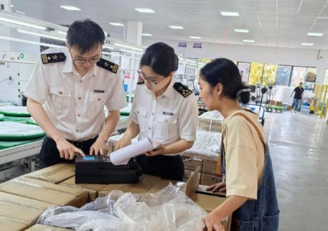 <em>新能源汽车市场</em>火热带动宁波汽车配件加速出海