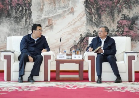 涉及<em>綠電直供</em>等！倪真與新疆生產(chǎn)建設(shè)兵團(tuán)黨委常委、副司令員哈增友會(huì)談