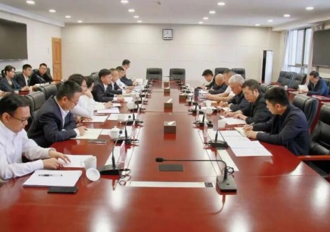 鄒小川與<em>云南省能源局</em>黨組書(shū)記、局長(zhǎng)陳杰座談交流