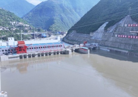 沙坪<em>一級水電站</em>首臺機組完成72小時試運行