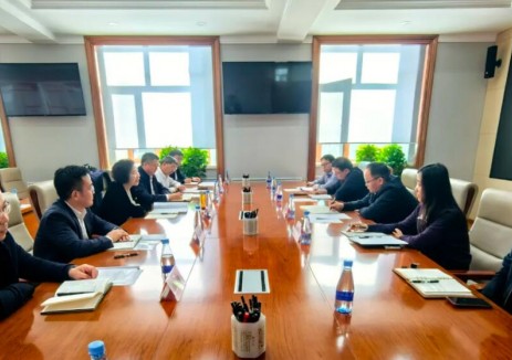 邢巧英與黑龍江省發(fā)改委<em>副主任</em>、能源局局長石劍飛會談