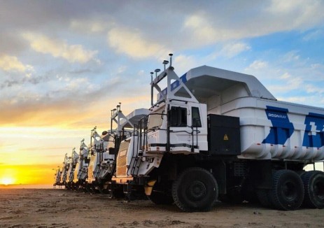 配套伯镭自主技术智能换电站！全国单矿最大规模电动无人驾驶矿卡项目落地新疆！