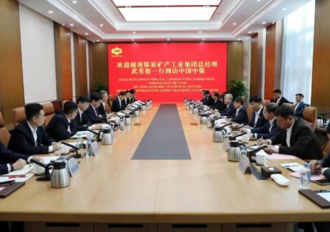 中國中煤黨委書(shū)記、董事長(cháng)王樹(shù)東會(huì )見(jiàn)越南煤炭與礦產(chǎn)工業(yè)集團總經(jīng)理武英俊一行