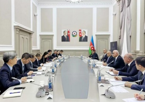 徐陆赴阿塞拜疆开展系列高层商务活动