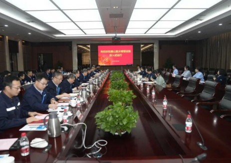 秦山核电重水精馏设施投入试运行