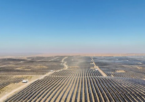 沙海綠電“糧倉(cāng)”+1！寧夏中衛(wèi)這一<em>光伏項(xiàng)目</em>全容量并網(wǎng)