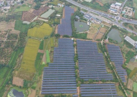 江蘇院設(shè)計(jì)的三峽江蘇丹陽司徒鎮(zhèn)茶光互補(bǔ)光伏<em>發(fā)電</em>項(xiàng)目并網(wǎng)