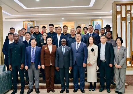 正信光電攜手塞拉利昂共謀綠色電力未來，推動中非<em>新能源</em>合作