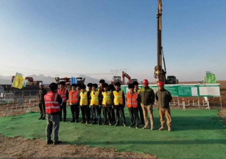 內(nèi)蒙古定遠(yuǎn)營-<em>海南</em>500千伏線路工程二標(biāo)段開工