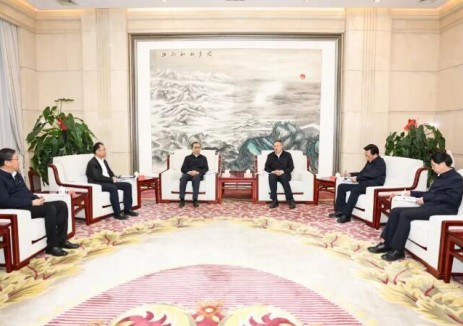 江毅與寧夏回族自治區(qū)黨委書記李邑飛、自治區(qū)<em>主席</em>張雨浦舉行會(huì)談