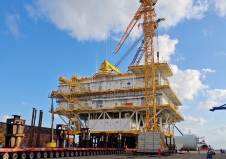 中國能建江蘇院獨立自主設(shè)計的國信大豐85萬千瓦海上風(fēng)電項目裝<em>船</em>發(fā)運