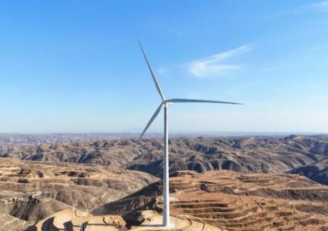 國(guó)能陜西<em>新能源公司</em>陜西佳縣5萬千瓦風(fēng)電項(xiàng)目首臺(tái)風(fēng)機(jī)并網(wǎng)發(fā)電