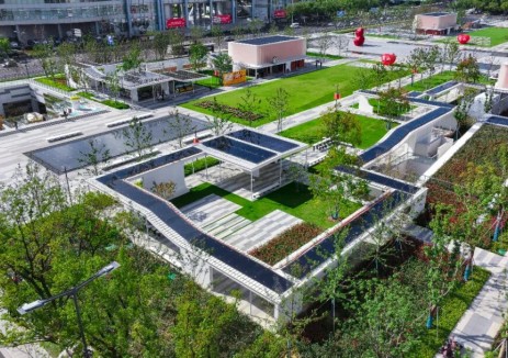 城市连廊“发电”了！协鑫光电点亮昆山首个钙钛矿光伏示范工程