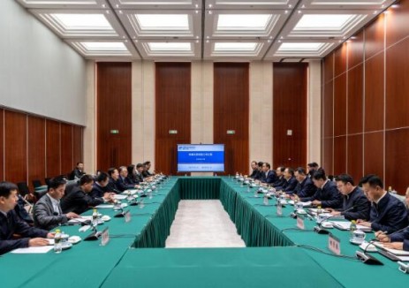 邹磊会见天津大学校长柴立元