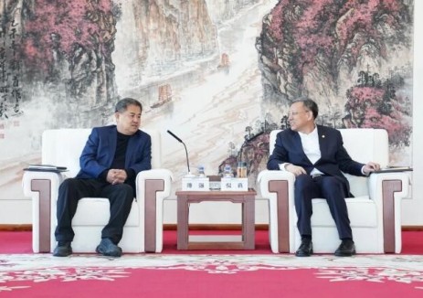 倪真与松原市委书记陈强会谈