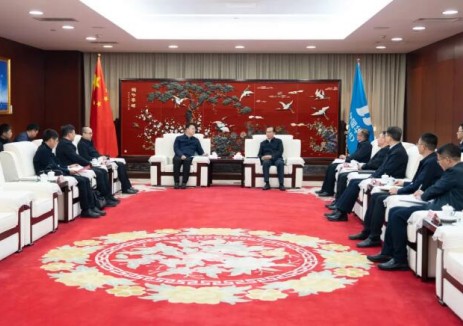 江毅与贵州省副省长罗强举行会谈，进一步加强清洁能源开发等合作