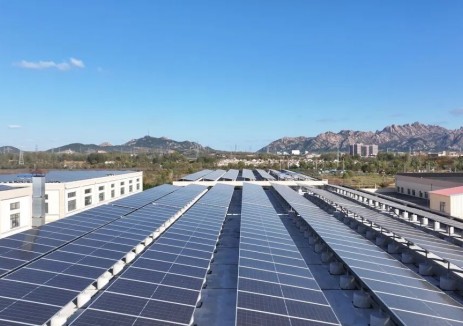 至尊Ultra组件火热交付，工厂屋顶变身“绿电引擎”