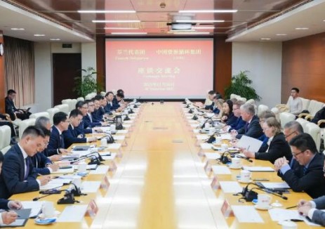 朱建春会见芬兰代表团一行,共促绿色低碳循环经济发展