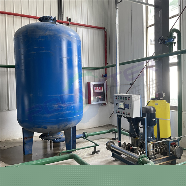 定压补水加药装置