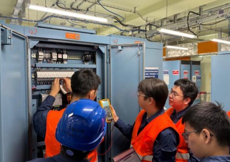 陆丰5号机组DCS系统首次上电成功