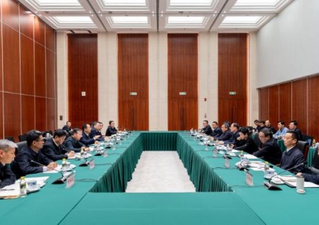 邹磊与湖南省委副书记、省长毛伟明举行工作会谈