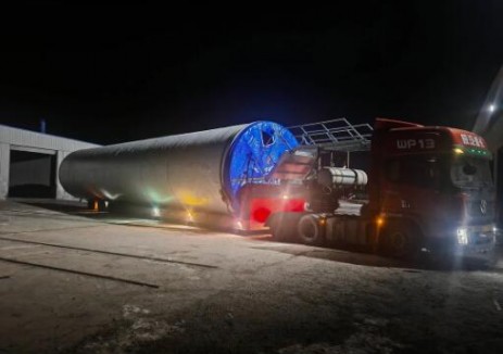 內蒙古能源東蘇特高壓外送新能源三期基地32萬千瓦項目風電塔筒全部發貨完成