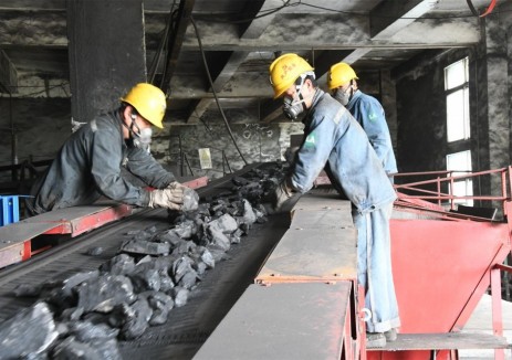 川煤集團(tuán)華榮公司唐家河煤礦“盯”牢煤質(zhì) “管”出效益
