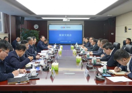 王永红、李亚明与盐城市委书记周斌座谈