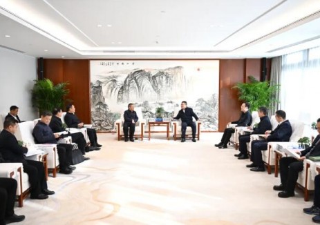 王小军与贵州省委常委、贵阳市委书记胡忠雄会谈