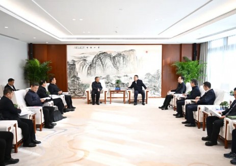 王小军与贵州省委常委、贵阳市委书记胡忠雄会谈